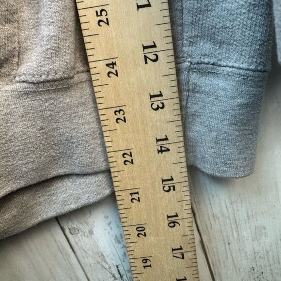 Junk Food Clothing Gray Hoodie size large - Picture 9 of 9